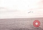 Immagine di USS Ticonderoga Golfo del Tonchino Vietnam, 1964, secondo 15 filmato di repertorio 65675065158