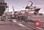 Image USS Ticonderoga du golfe du Tonkin Vietnam, 1964, de la seconde 5 séquences d'archives historiques vidéo 65675065159