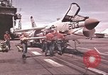 Image USS Ticonderoga du golfe du Tonkin Vietnam, 1964, de la seconde 8 séquences d'archives historiques vidéo 65675065159