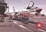 Image USS Ticonderoga du golfe du Tonkin Vietnam, 1964, de la seconde 14 séquences d'archives historiques vidéo 65675065159