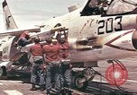 Image USS Ticonderoga du golfe du Tonkin Vietnam, 1964, de la seconde 20 séquences d'archives historiques vidéo 65675065159