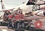 Image USS Ticonderoga du golfe du Tonkin Vietnam, 1964, de la seconde 21 séquences d'archives historiques vidéo 65675065159