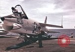 Image USS Ticonderoga du golfe du Tonkin Vietnam, 1964, de la seconde 6 séquences d'archives historiques vidéo 65675065161
