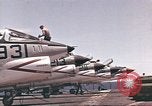 Image USS Ticonderoga du golfe du Tonkin Vietnam, 1964, de la seconde 34 séquences d'archives historiques vidéo 65675065161