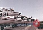 Image USS Ticonderoga du golfe du Tonkin Vietnam, 1964, de la seconde 40 séquences d'archives historiques vidéo 65675065161