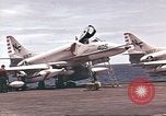 Image USS Ticonderoga du golfe du Tonkin Vietnam, 1964, de la seconde 47 séquences d'archives historiques vidéo 65675065161