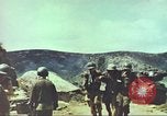 Standbild Verwundete im Koreakrieg Korea, 1950, aus Sekunde 35 historischem Filmmaterial Videoclip 65675065187