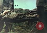 Standbild Verwundete im Koreakrieg Korea, 1950, aus Sekunde 54 historischem Filmmaterial Videoclip 65675065187