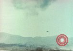 Standbild 1 Marineinfanterie kämpft gegen den Chosin-Stausee Korea, 1950, aus Sekunde 31 historischem Filmmaterial Videoclip 65675065192