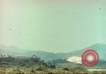 Standbild 1 Marineinfanterie kämpft gegen den Chosin-Stausee Korea, 1950, aus Sekunde 35 historischem Filmmaterial Videoclip 65675065192