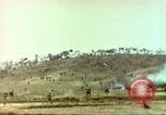 Standbild 1 Marineinfanterie kämpft gegen den Chosin-Stausee Korea, 1950, aus Sekunde 41 historischem Filmmaterial Videoclip 65675065192