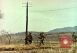 Standbild 1 Marineinfanterie kämpft gegen den Chosin-Stausee Korea, 1950, aus Sekunde 47 historischem Filmmaterial Videoclip 65675065192