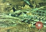 Standbild 1 Marineinfanterie kämpft gegen den Chosin-Stausee Korea, 1950, aus Sekunde 59 historischem Filmmaterial Videoclip 65675065192