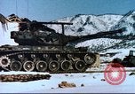 Image Retrait du réservoir de Chosin pendant la guerre de Corée Corée, 1951, de la seconde 1 séquences d'archives historiques vidéo 65675065198