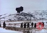 Image Retrait du réservoir de Chosin pendant la guerre de Corée Corée, 1951, de la seconde 41 séquences d'archives historiques vidéo 65675065198