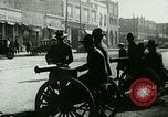 Standbild Streik gebunden Fabriken Chicago Illinois USA, 1921, aus Sekunde 24 historischem Filmmaterial Videoclip 65675065206
