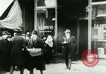 Standbild Streik gebunden Fabriken Chicago Illinois USA, 1921, aus Sekunde 33 historischem Filmmaterial Videoclip 65675065206