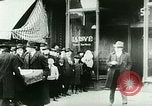 Standbild Streik gebunden Fabriken Chicago Illinois USA, 1921, aus Sekunde 34 historischem Filmmaterial Videoclip 65675065206