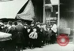 Standbild Streik gebunden Fabriken Chicago Illinois USA, 1921, aus Sekunde 35 historischem Filmmaterial Videoclip 65675065206