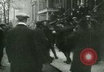 Standbild Palmer Raids New York City USA, 1919, aus Sekunde 6 historischem Filmmaterial Videoclip 65675065207