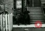 Standbild Palmer Raids New York City USA, 1919, aus Sekunde 15 historischem Filmmaterial Videoclip 65675065207