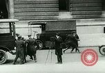 Standbild Palmer Raids New York City USA, 1919, aus Sekunde 29 historischem Filmmaterial Videoclip 65675065207
