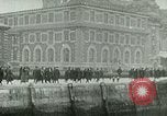 Standbild Palmer Raids New York City USA, 1919, aus Sekunde 54 historischem Filmmaterial Videoclip 65675065207