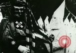 Immagine di Cerimonia KU Klux Klan a Stone Mountain Stone Mountain Georgia USA, 1923, secondo 47 filmato di repertorio 65675065208