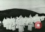 Immagine di Cerimonia KU Klux Klan a Stone Mountain Stone Mountain Georgia USA, 1923, secondo 48 filmato di repertorio 65675065208