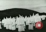 Immagine di Cerimonia KU Klux Klan a Stone Mountain Stone Mountain Georgia USA, 1923, secondo 50 filmato di repertorio 65675065208