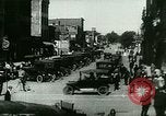 Image Automobiles banalise United States USA, 1923, de la seconde 16 séquences d'archives historiques vidéo 65675065213