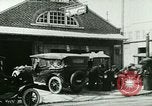 Image Automobiles banalise United States USA, 1923, de la seconde 19 séquences d'archives historiques vidéo 65675065213