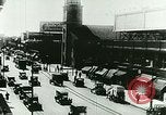 Image Automobiles banalise United States USA, 1923, de la seconde 28 séquences d'archives historiques vidéo 65675065213