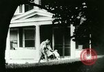 Immagine di Breve ritratto della vita nella piccola città United States USA, 1924, secondo 22 filmato di repertorio 65675065214