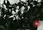 Immagine di George Gershwin e Paul Whiteman United States USA, 1923, secondo 16 filmato di repertorio 65675065221