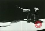 Immagine di Liquore di bootleg durante il proibizionismo United States USA, 1923, secondo 60 filmato di repertorio 65675065222
