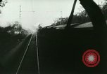Standbild ankommenden Touristen in Paris Paris Frankreich, 1927, aus Sekunde 49 historischem Filmmaterial Videoclip 65675065229