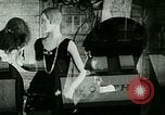 Immagine di Haute Couture a Parigi Parigi Francia, 1927, secondo 26 filmato di repertorio 65675065230