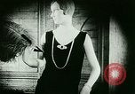 Immagine di Haute Couture a Parigi Parigi Francia, 1927, secondo 44 filmato di repertorio 65675065230
