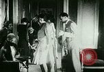 Immagine di Haute Couture a Parigi Parigi Francia, 1927, secondo 47 filmato di repertorio 65675065230