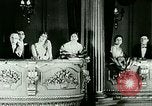 Immagine di La vita notturna di Parigi Parigi Francia, 1927, secondo 27 filmato di repertorio 65675065231
