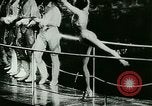 Immagine di La vita notturna di Parigi Parigi Francia, 1927, secondo 36 filmato di repertorio 65675065231
