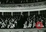 Immagine di La vita notturna di Parigi Parigi Francia, 1927, secondo 41 filmato di repertorio 65675065231