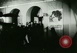 Immagine di La vita notturna di Parigi Parigi Francia, 1927, secondo 49 filmato di repertorio 65675065231
