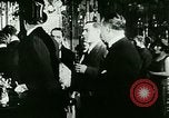 Immagine di La vita notturna di Parigi Parigi Francia, 1927, secondo 52 filmato di repertorio 65675065231