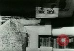 Immagine di Outdoor display di dipinti e libri Parigi Francia, 1928, secondo 6 filmato di repertorio 65675065234