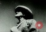 Standbild Charles Augustus Lindbergh überquert den Atlantik Paris Frankreich, 1927, aus Sekunde 6 historischem Filmmaterial Videoclip 65675065238