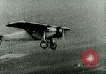Standbild Charles Augustus Lindbergh überquert den Atlantik Paris Frankreich, 1927, aus Sekunde 9 historischem Filmmaterial Videoclip 65675065238