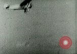 Standbild Charles Augustus Lindbergh überquert den Atlantik Paris Frankreich, 1927, aus Sekunde 20 historischem Filmmaterial Videoclip 65675065238
