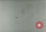 Standbild Charles Augustus Lindbergh überquert den Atlantik Paris Frankreich, 1927, aus Sekunde 29 historischem Filmmaterial Videoclip 65675065238